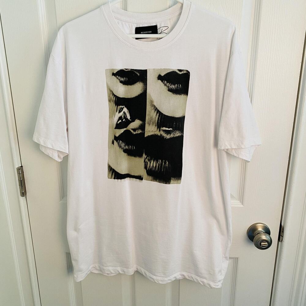Reserved Shirt Mens XL White Graphic Lips Print Cotton Short Sleeve Artsy Museum